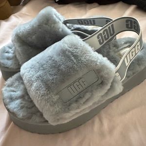 UGG platform slip-on fluff slides